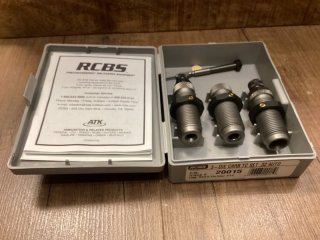 RCBS 3-Die Carbide Taper Crimp Matrizensatz .32 Auto #20015