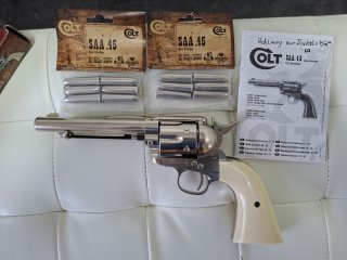 Colt SAA vernickelt cal 4,5mm Diabolo mit 18 Ladehülsen neuwertig